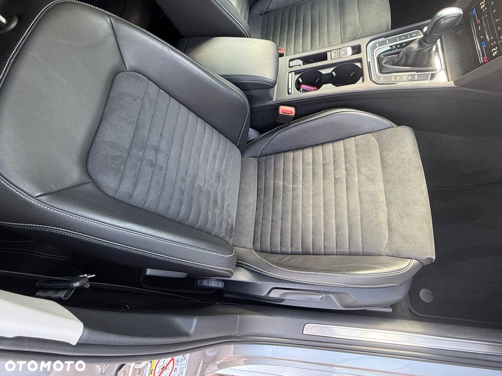 Volkswagen Passat 2.0 TSI Elegance DSG - 31