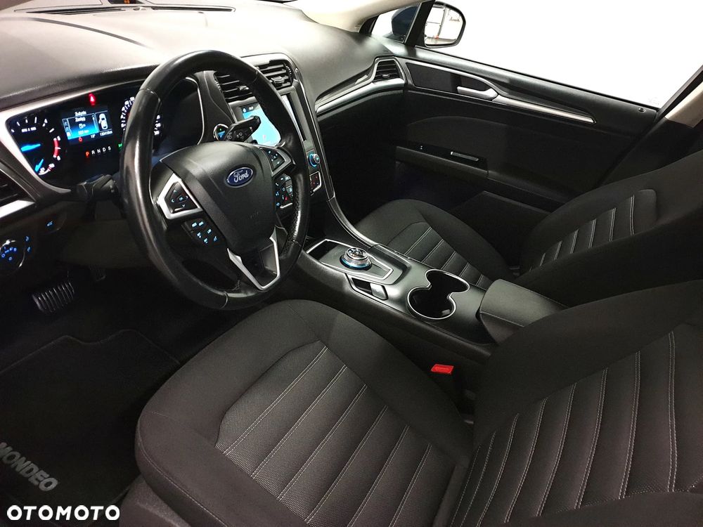 Ford Mondeo - 9