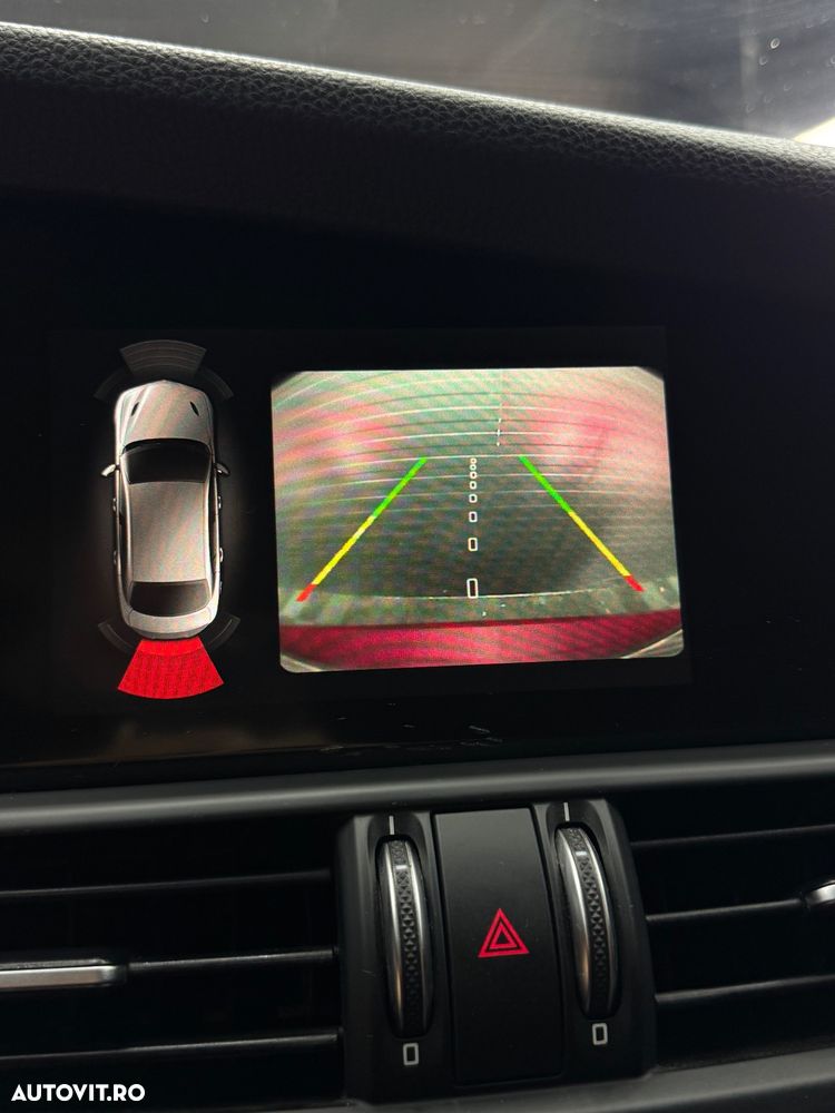Alfa Romeo Giulia 2.2 JTDM Aut. - 10