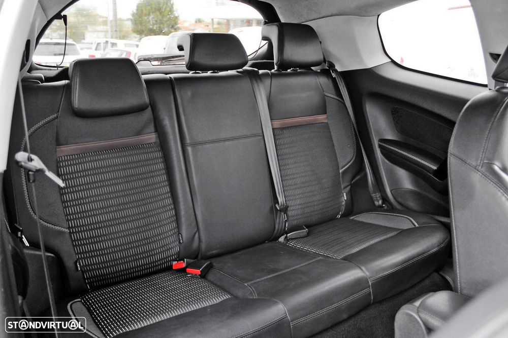 Peugeot 208 1.6 e-HDi Allure - 17