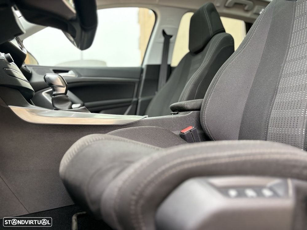 Peugeot 308 SW BlueHDi 120 EAT6 Stop & Start Allure - 14