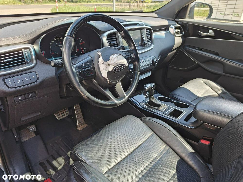 Kia Sorento - 11