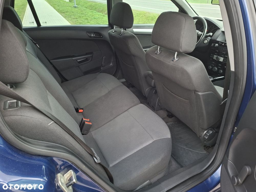 Opel Astra 1.7 CDTI DPF Edition 111 Jahre - 9