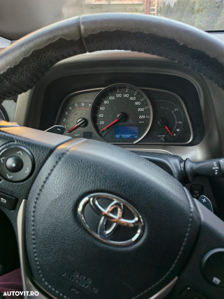 Toyota RAV4 2.2 D-4CAT 4WD Aut Luxury 18" - 5