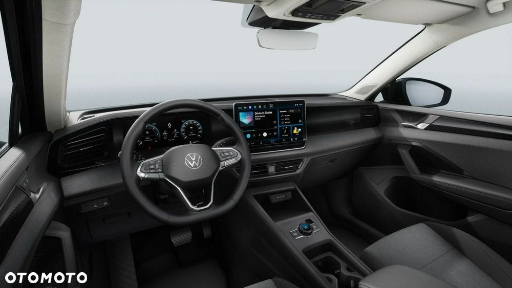 Volkswagen Tiguan - 11