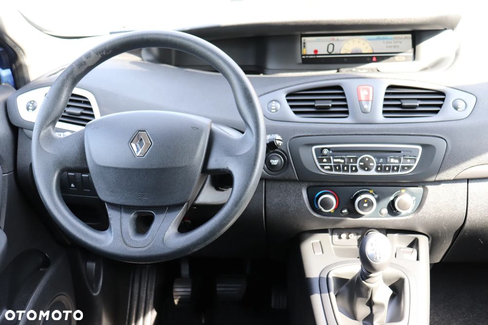 Renault Scenic 1.6 16V 110 Expression - 6
