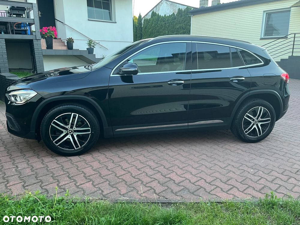 Mercedes-Benz GLA 200 Style - 4