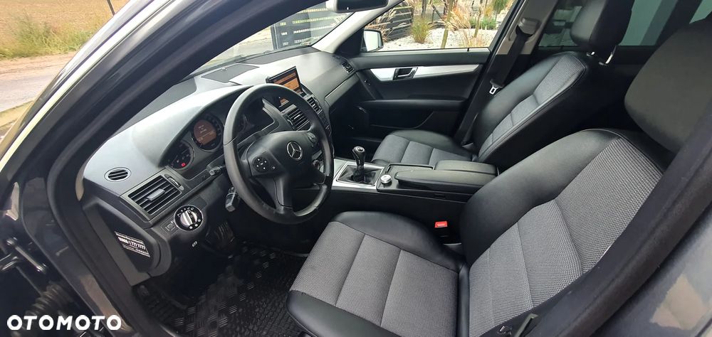 Mercedes-Benz Klasa C 200 Kompressor Avantgarde - 31