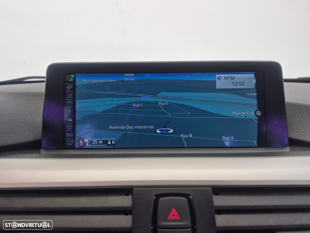 BMW 316 i Line Modern Auto - 16