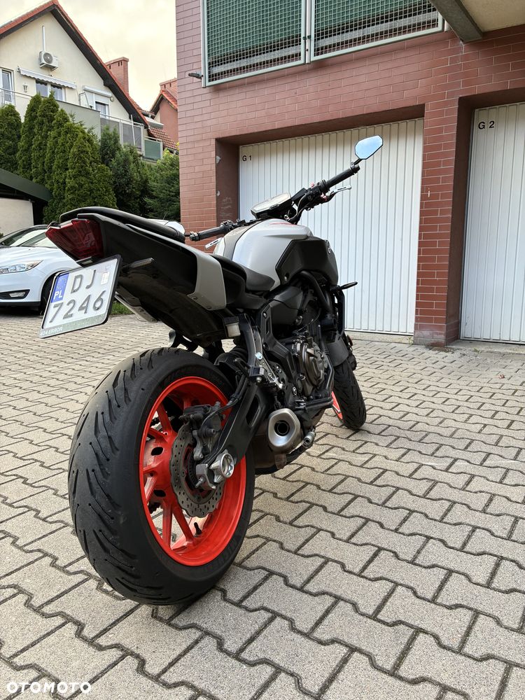 Yamaha MT - 5
