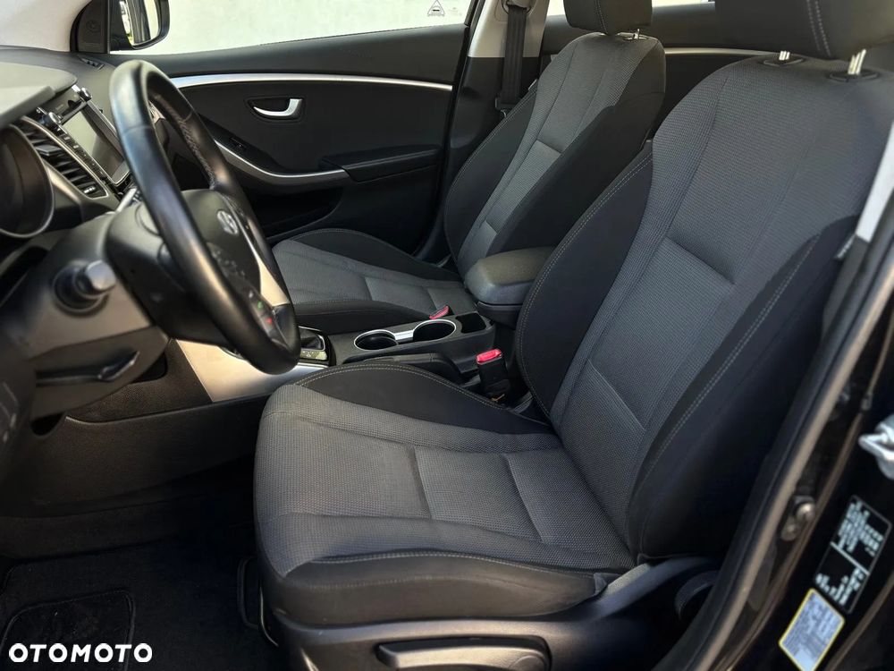 Hyundai i30 1.6 GDI Premium - 8