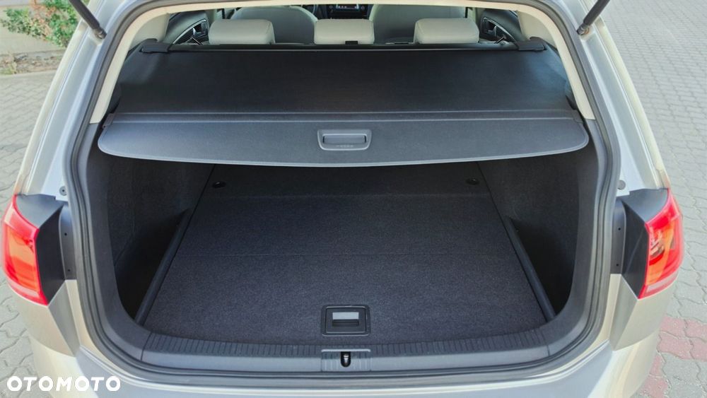 Volkswagen Golf 1.4 TSI BMT Highline DSG - 24