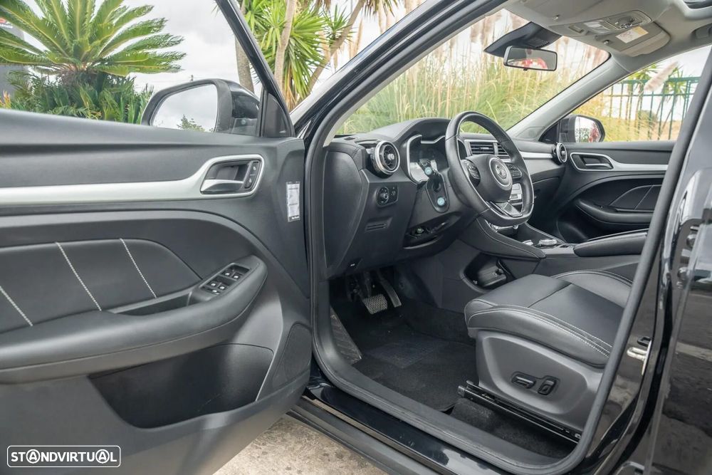 MG ZS Luxury - 18