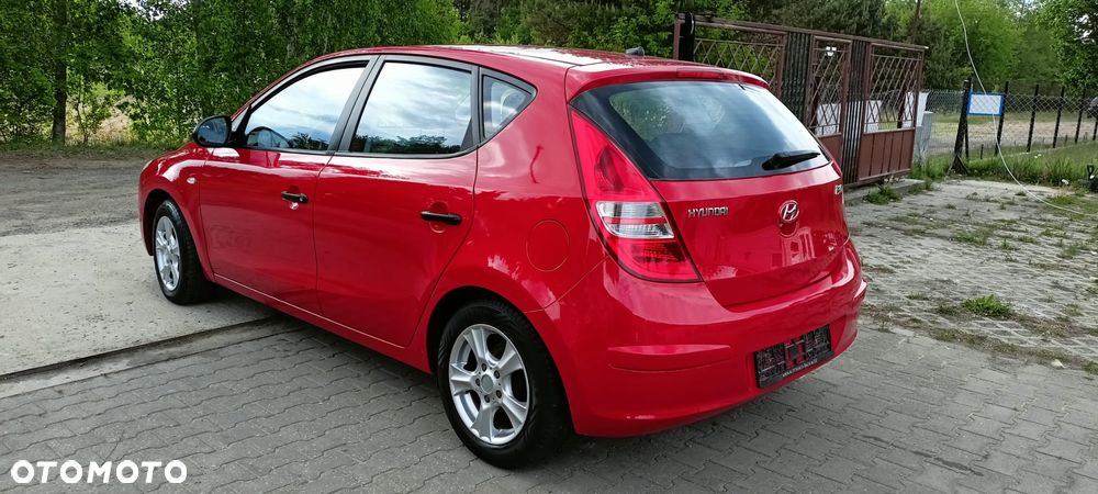 Hyundai i30 1.4 Comfort - 14