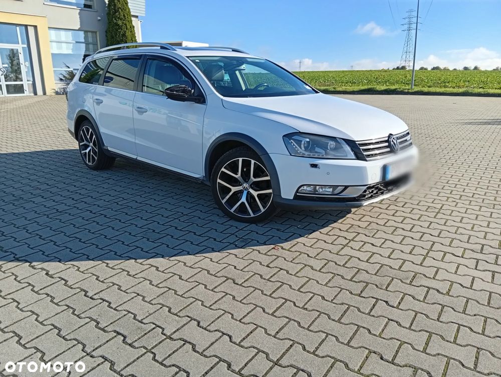Volkswagen Passat Alltrack 2.0 TDI 4Motion DSG BlueMotion Tec