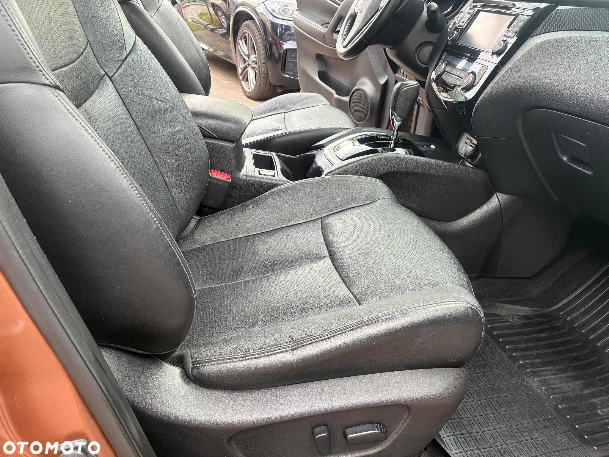 Nissan X-Trail 2.0 dCi Tekna 2WD Xtronic - 23