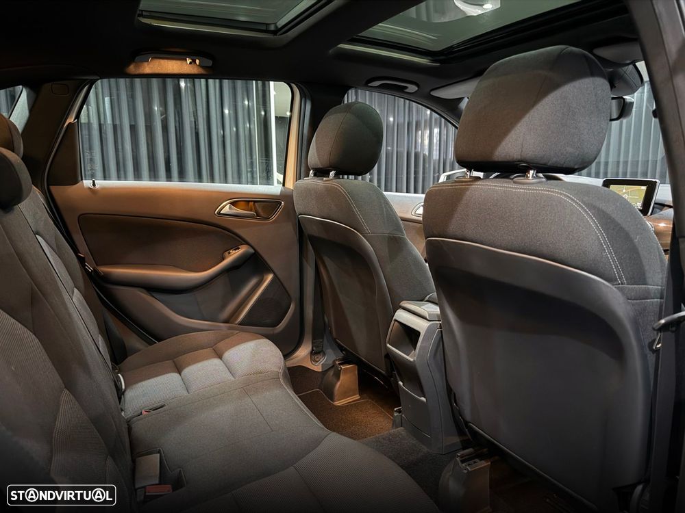 Mercedes-Benz B 180 CDI Urban - 38