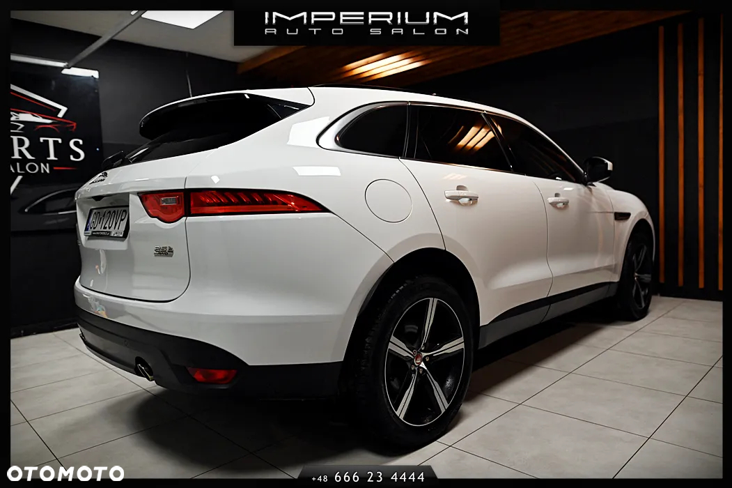 Jaguar F-Pace 2.0 i4P AWD R-Sport - 16