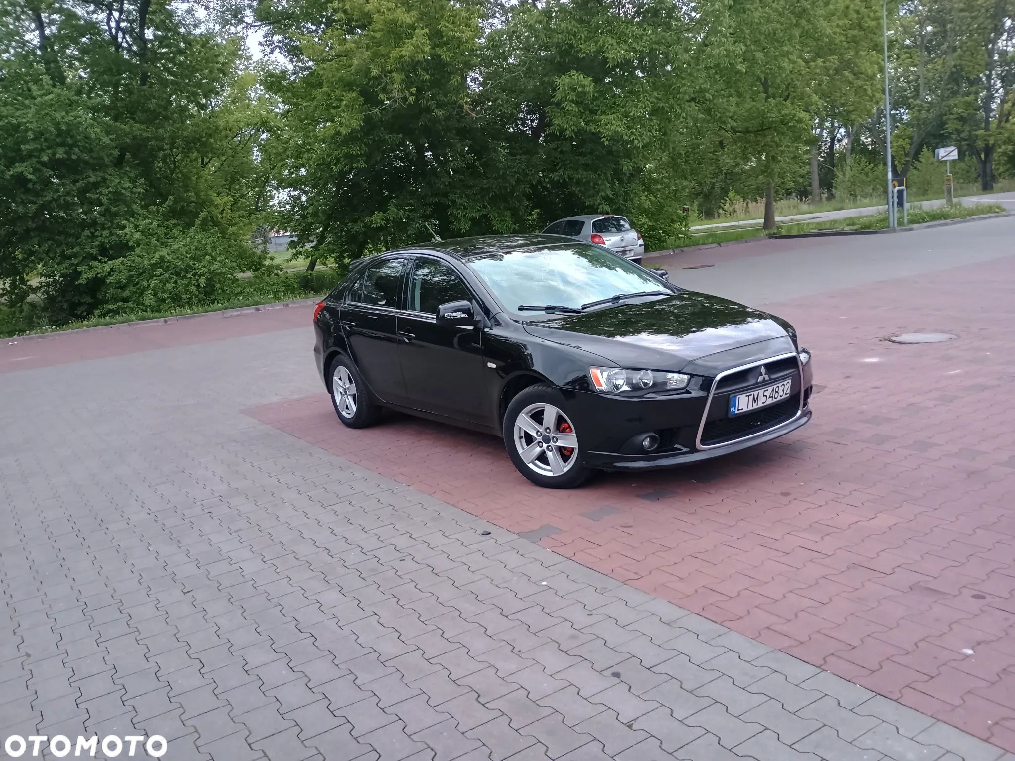 Mitsubishi Lancer 1.8 Inform - 1