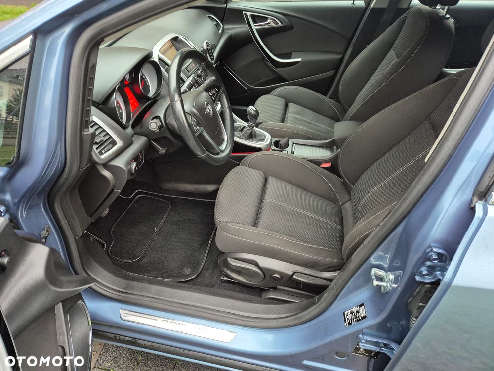 Opel Astra 1.4 T Sport S&S - 11