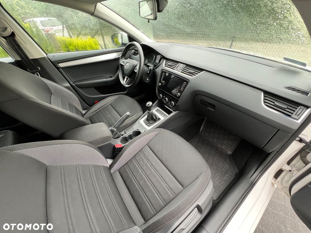 Skoda Octavia 1.6 TDI SCR Ambition - 12