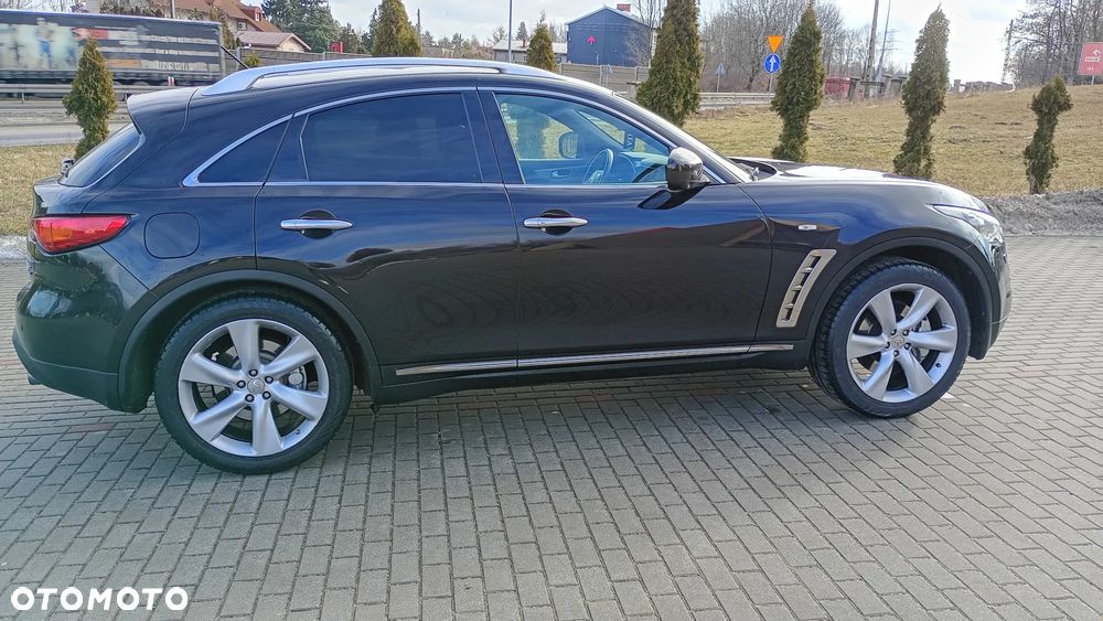 Infiniti FX - 2