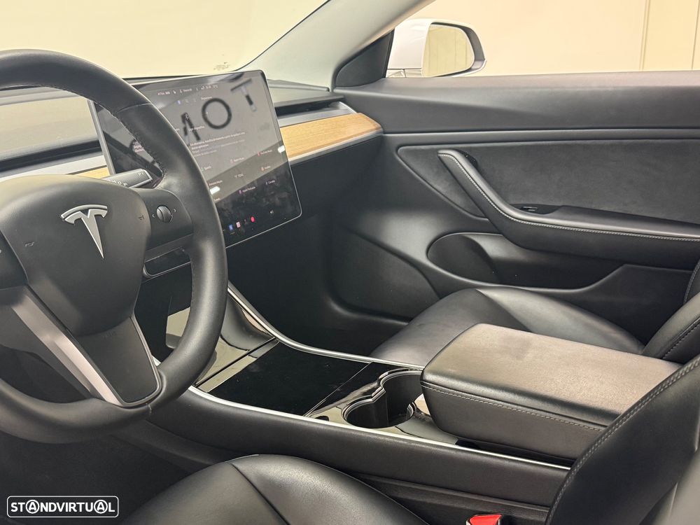 Tesla Model 3 Long Range AWD Dual Motor - 24