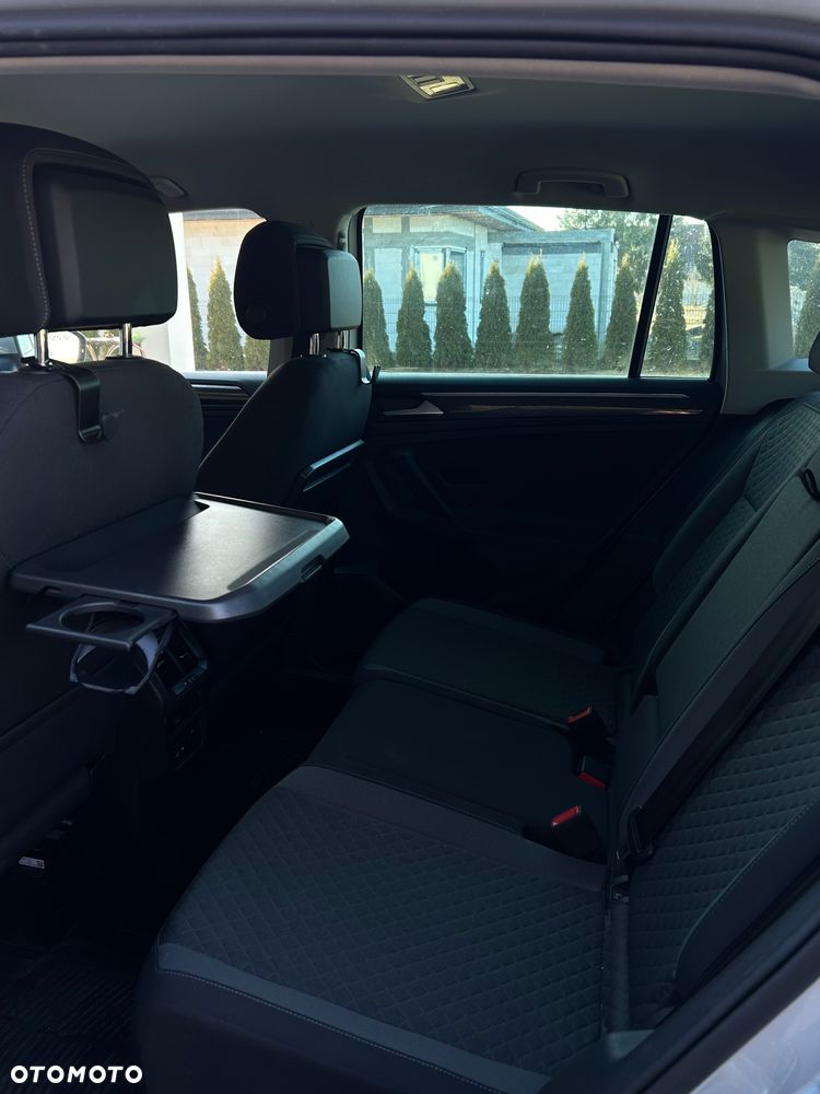 Volkswagen Tiguan - 8