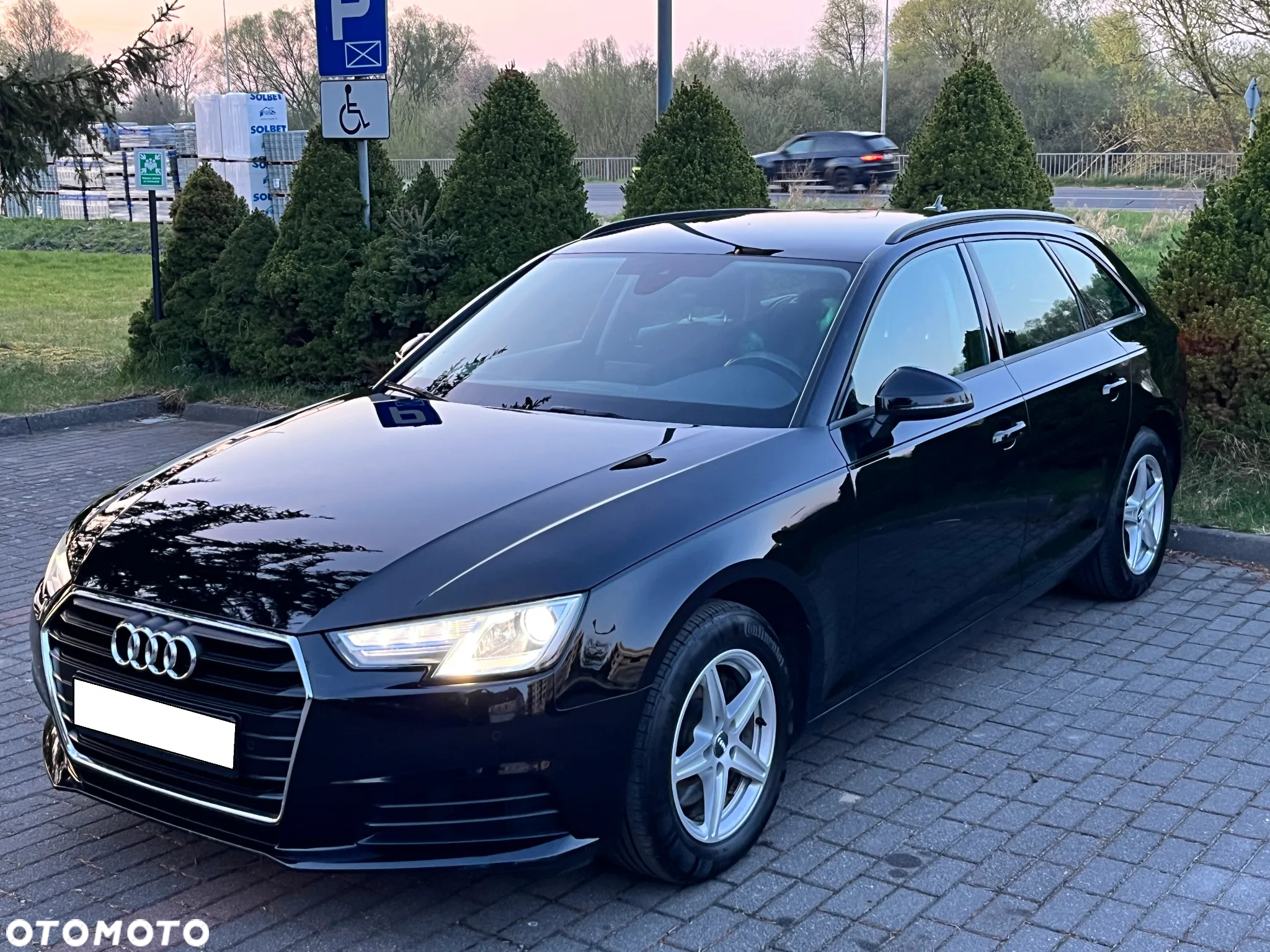 Audi A4 Avant 2.0 TDI ultra - 12