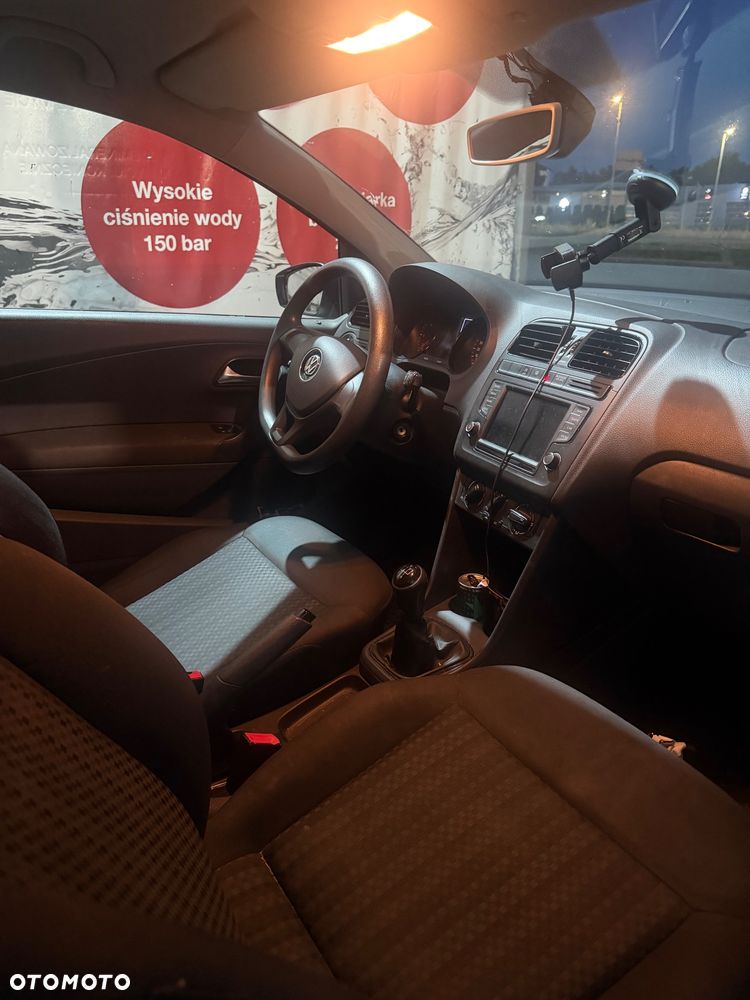 Volkswagen Polo 1.4 TDI Comfortline - 8