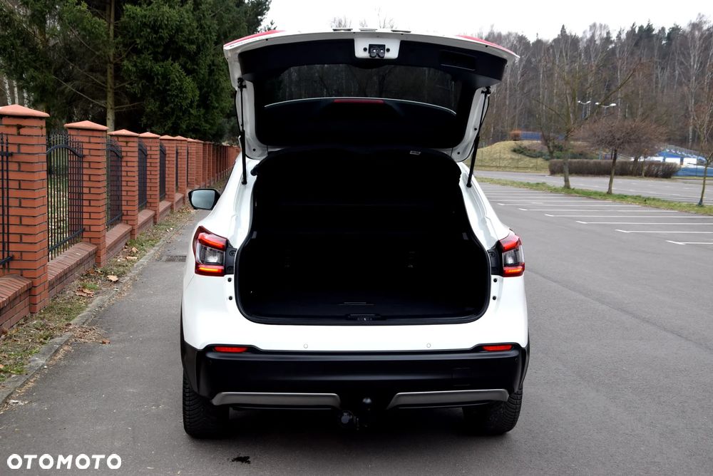 Nissan Qashqai 1.6 DIG-T Tekna+ - 9