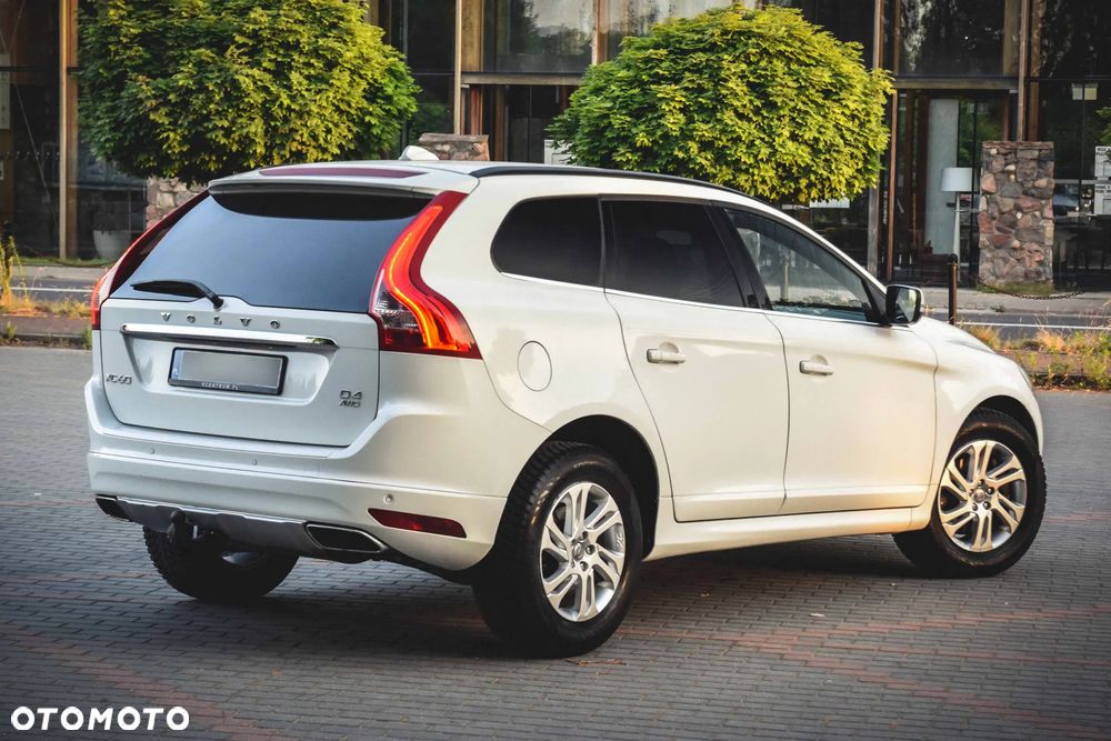 Volvo XC 60 2.4D AWD Momentum - 2