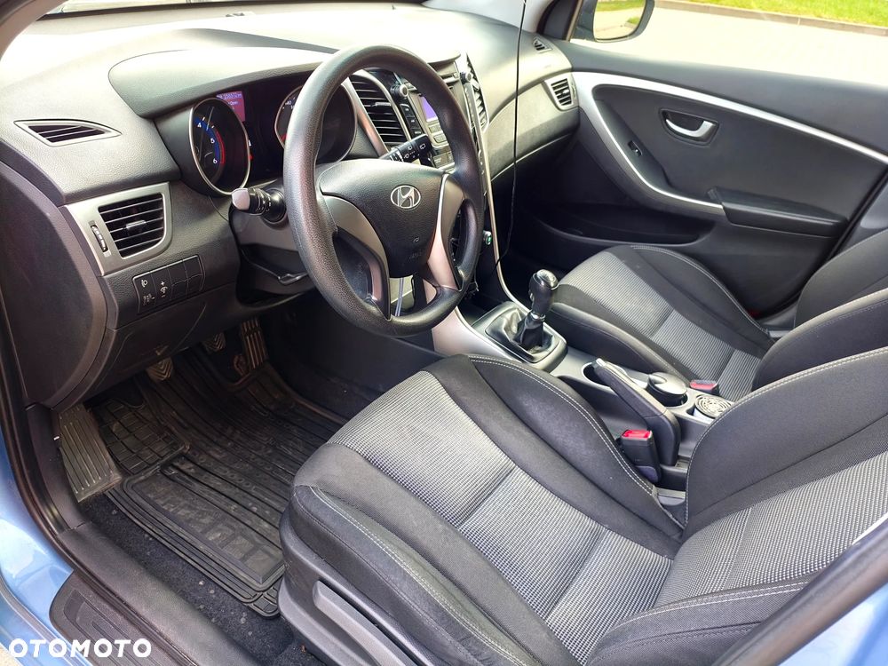 Hyundai i30 1.4 CRDi Classic + - 11