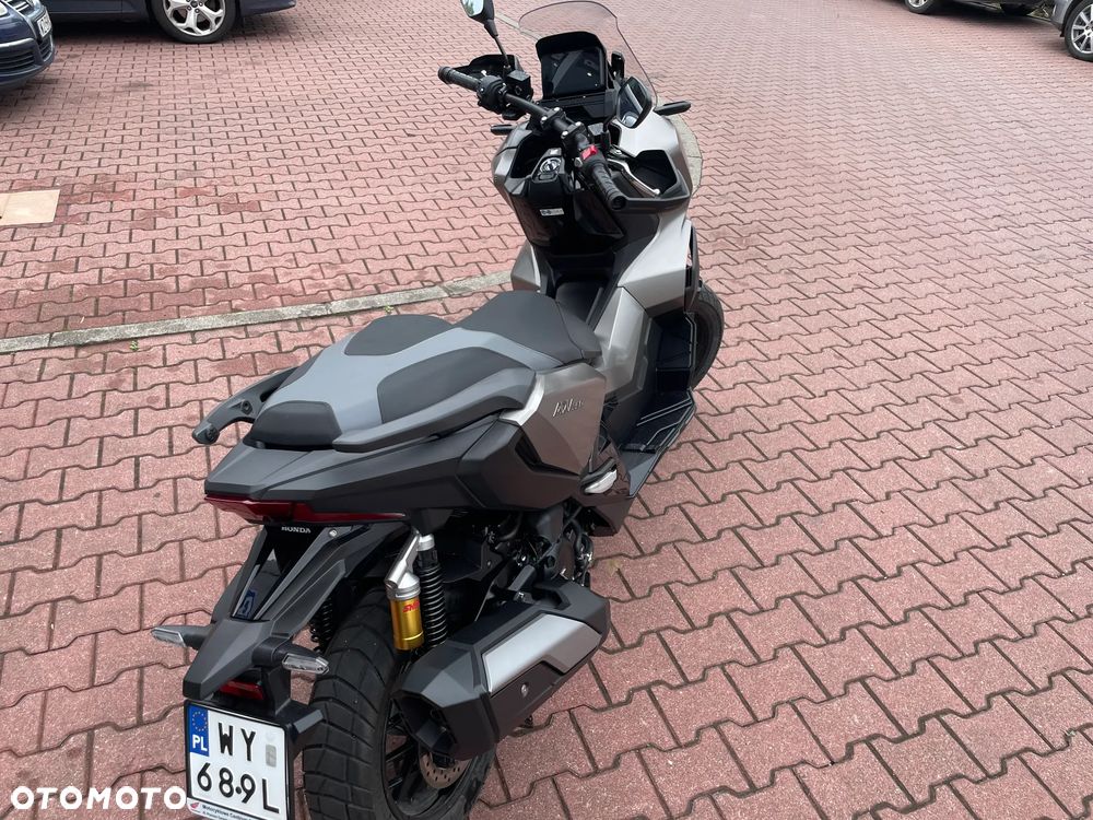 Honda ADV350 - 4