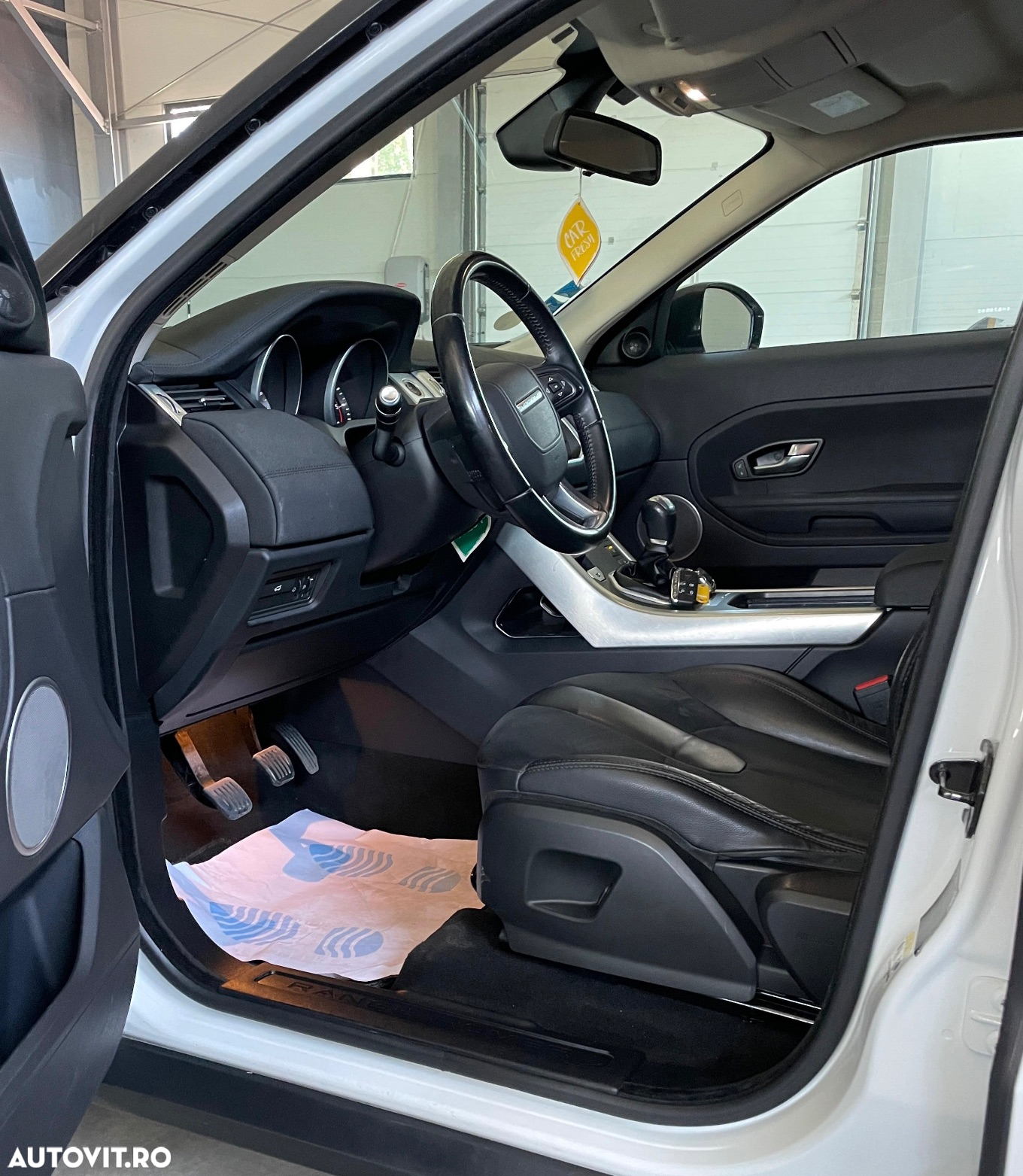 Land Rover Range Rover Evoque 2.2 TD4 Dynamic - 35