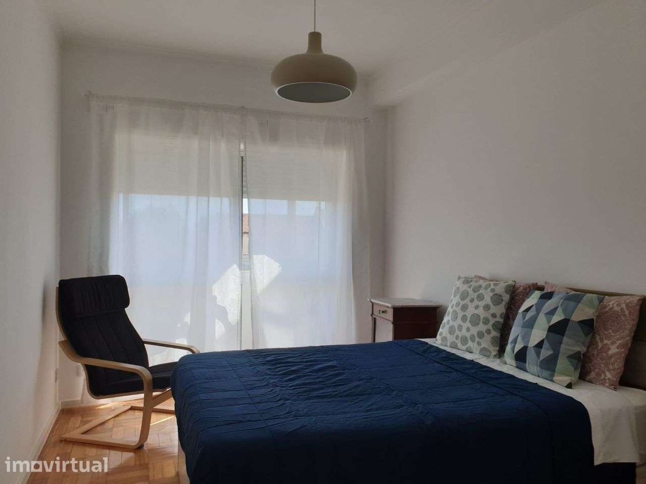 Apartamento T1 com varanda e elevador em Porto - Grande imagem: 5/23