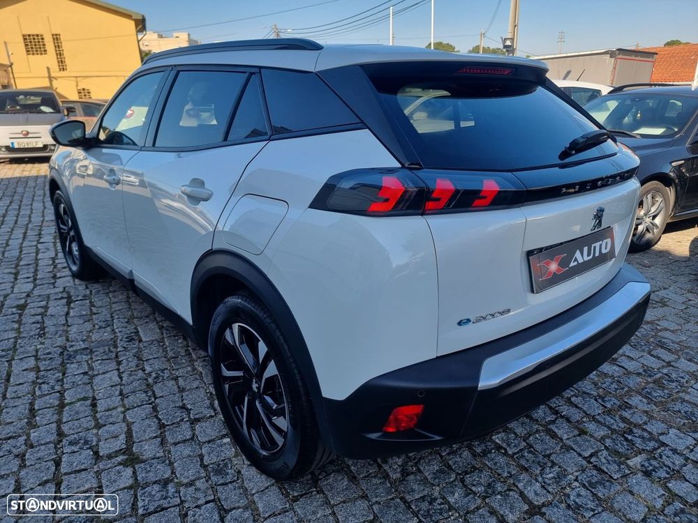 Peugeot e-2008 50 kWh Allure Pack - 4