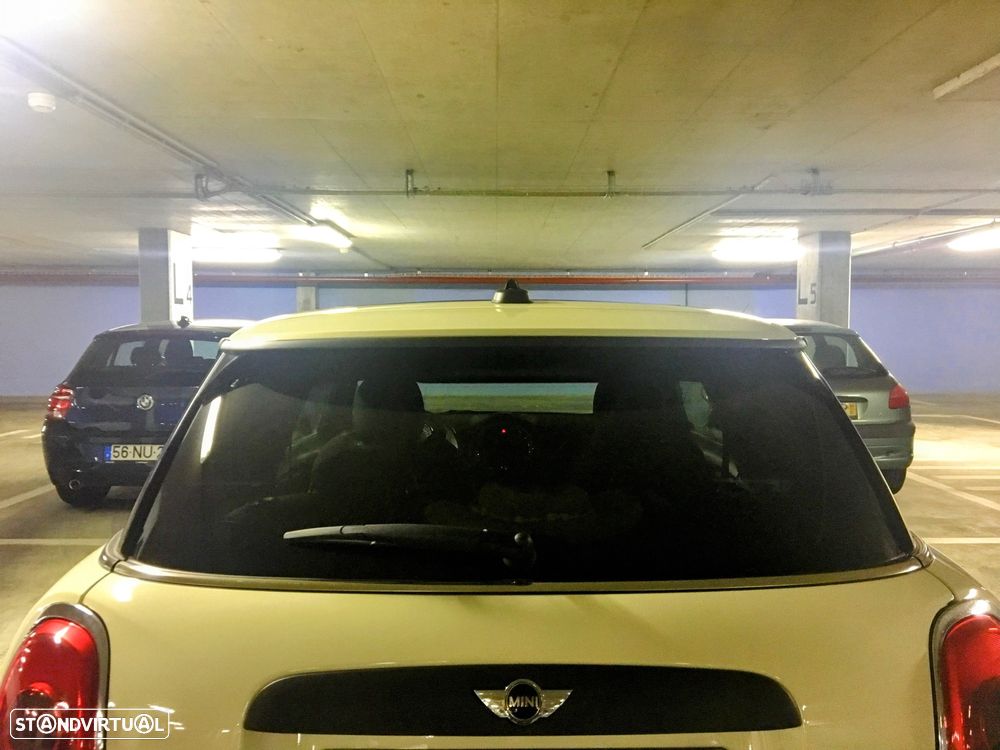 MINI 3 Portas One D - 11