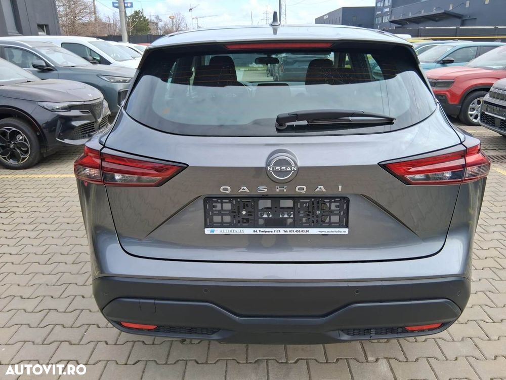 Nissan Qashqai - 1