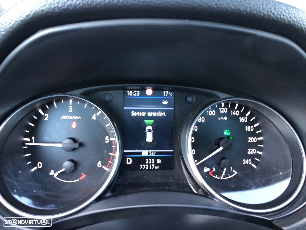 Nissan Qashqai 1.5 dCi N-Connecta DCT - 36