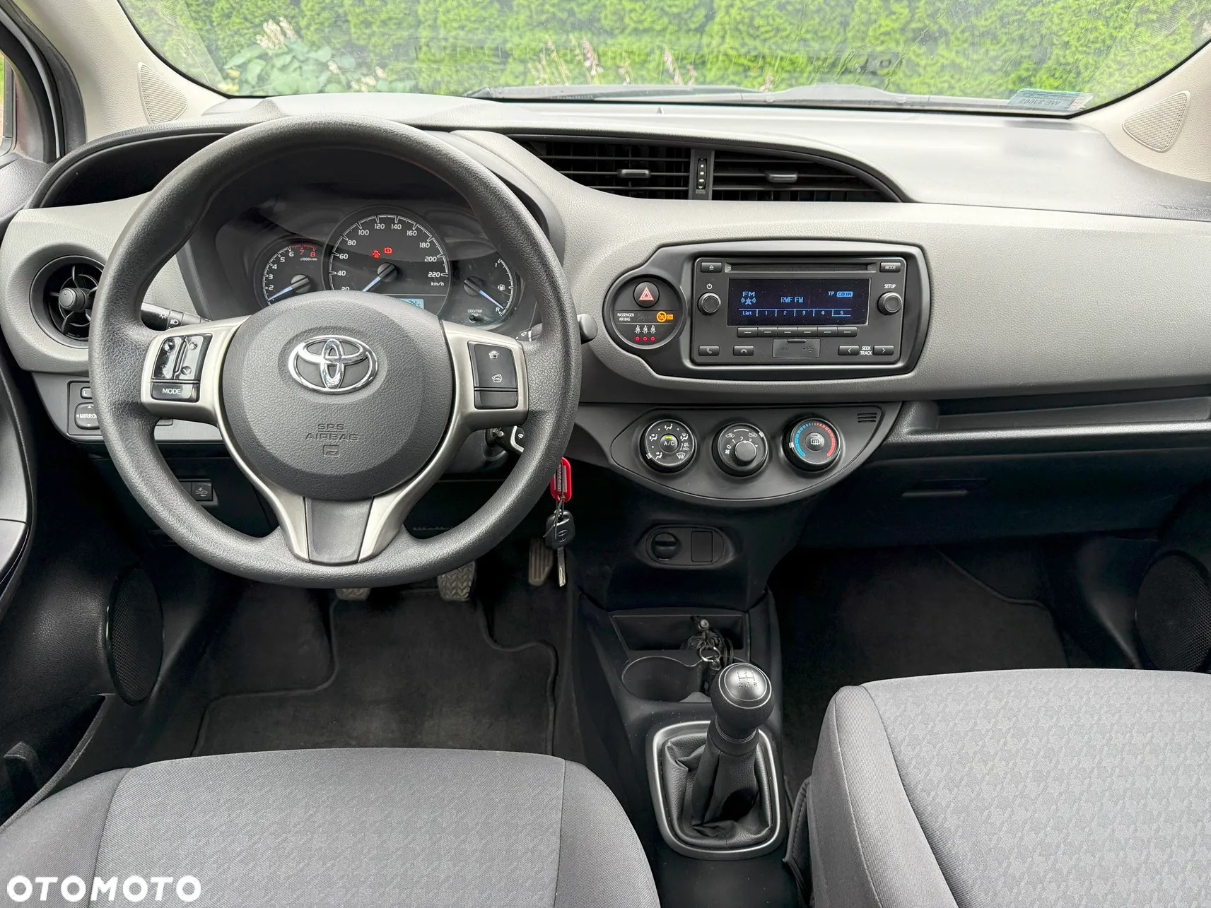 Toyota Yaris - 12