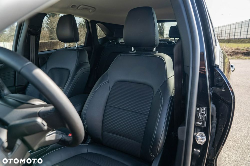 Ford Kuga - 25