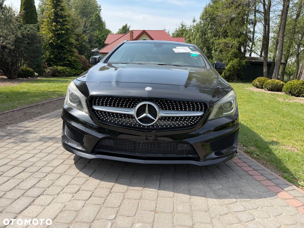 Mercedes-Benz CLA 250 7G-DCT AMG Line - 3