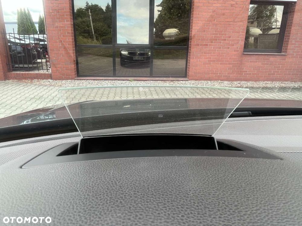 Volkswagen Tiguan 2.0 TDI SCR DSG ACTIVE - 10