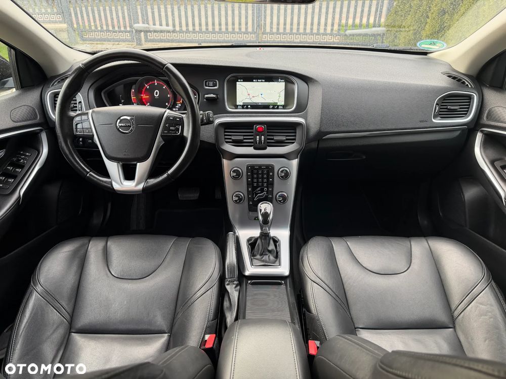 Volvo V40 D3 Geartronic Inscription - 18