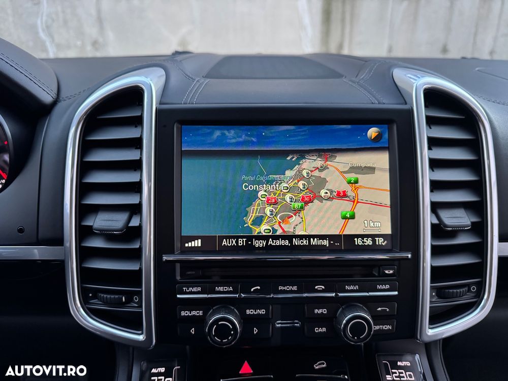 Porsche Cayenne Diesel Platinum Edition - 30