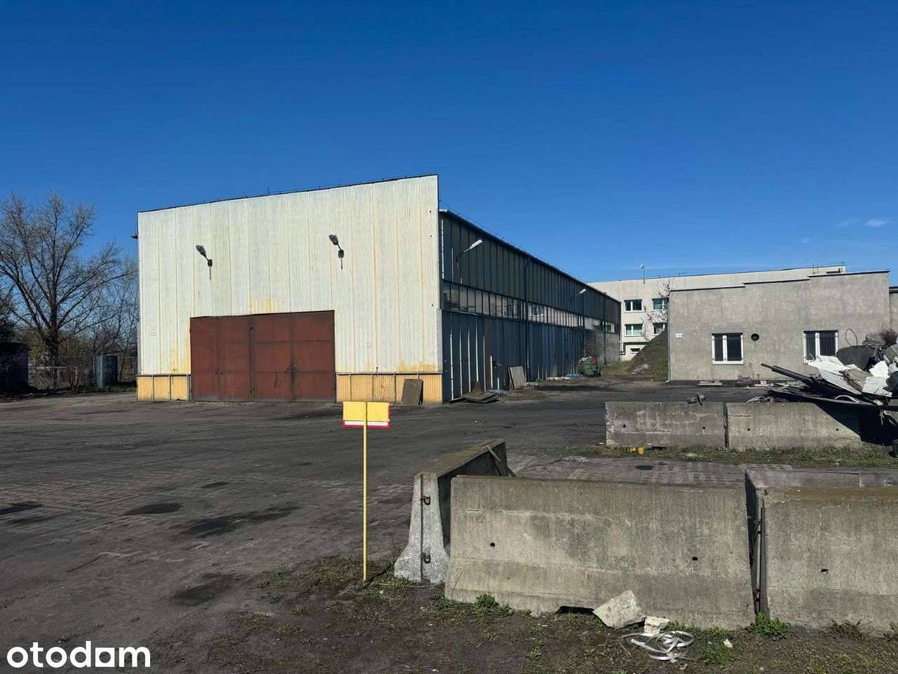 Hala magazynowa 800m2 z suwnicą + teren przed halą - Pełny obrazek: 2/4
