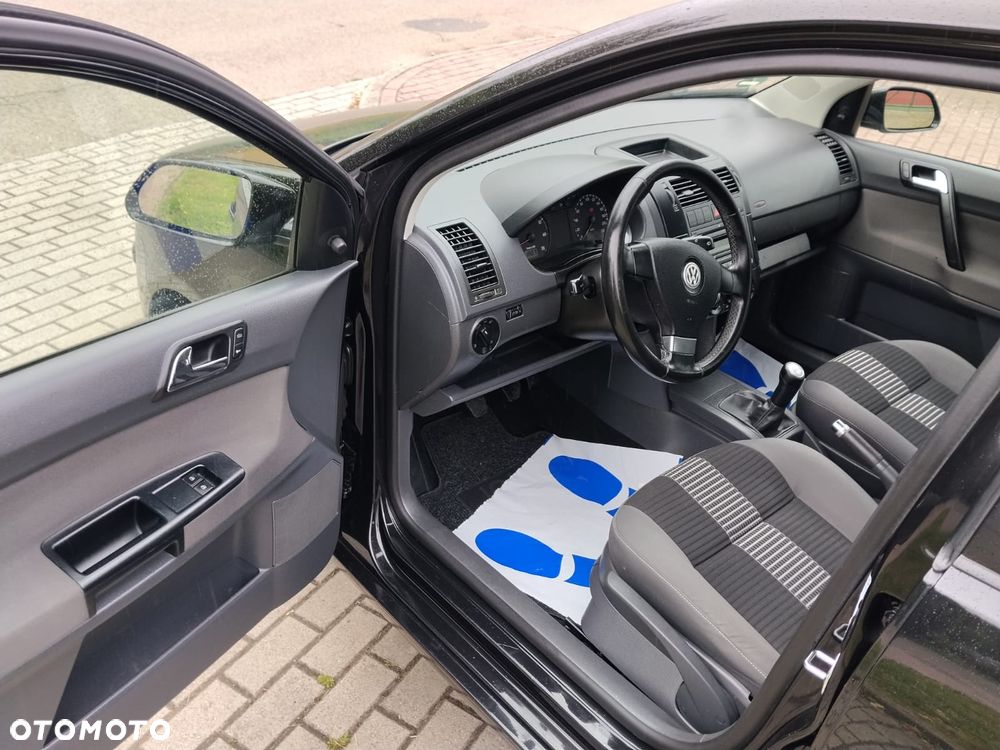 Volkswagen Polo 1.4 16V Trendline - 20