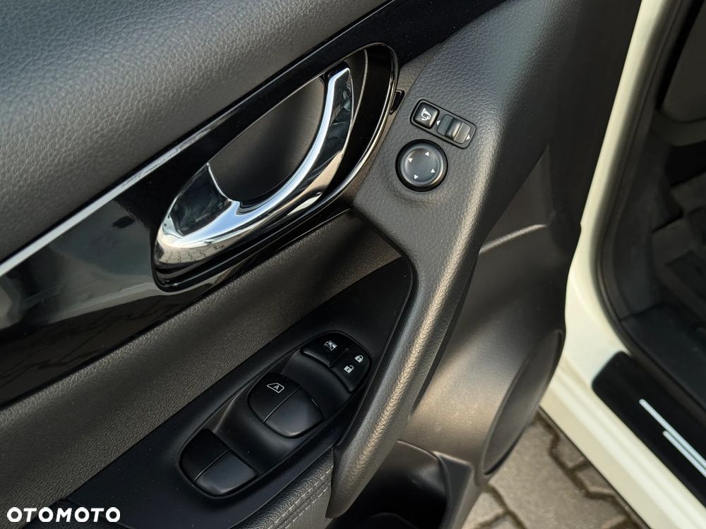 Nissan Qashqai 1.6 Tekna CVT - 14