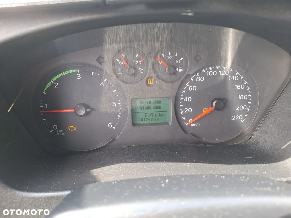 Ford Transit - 26